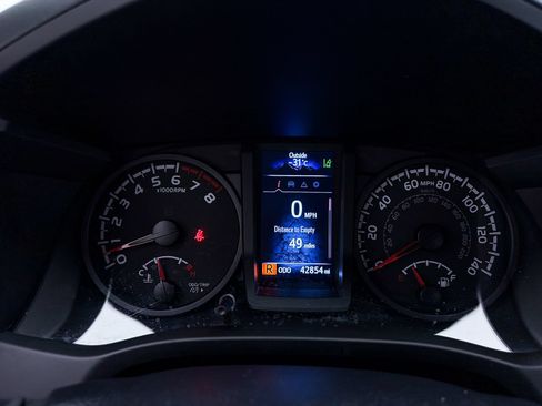 Used 2023 Toyota Tacoma SR AWD/4WD image 27