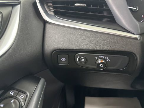 Used 2019 Buick Enclave Essence AWD/4WD image 43