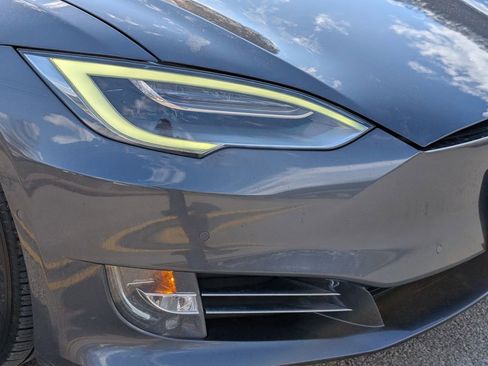 Used 2018 Tesla Model S 100D image 37