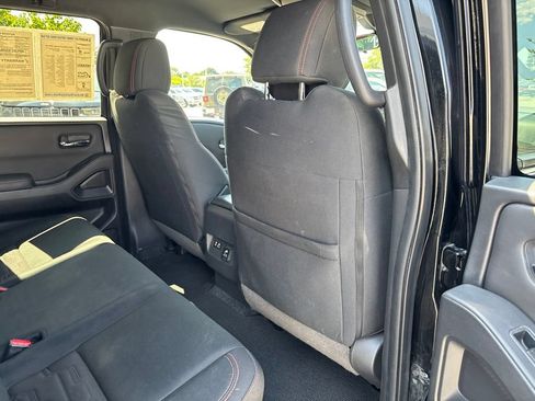 Used 2023 Nissan Frontier PRO-4X w/ Pro Convenience Package AWD/4WD image 19