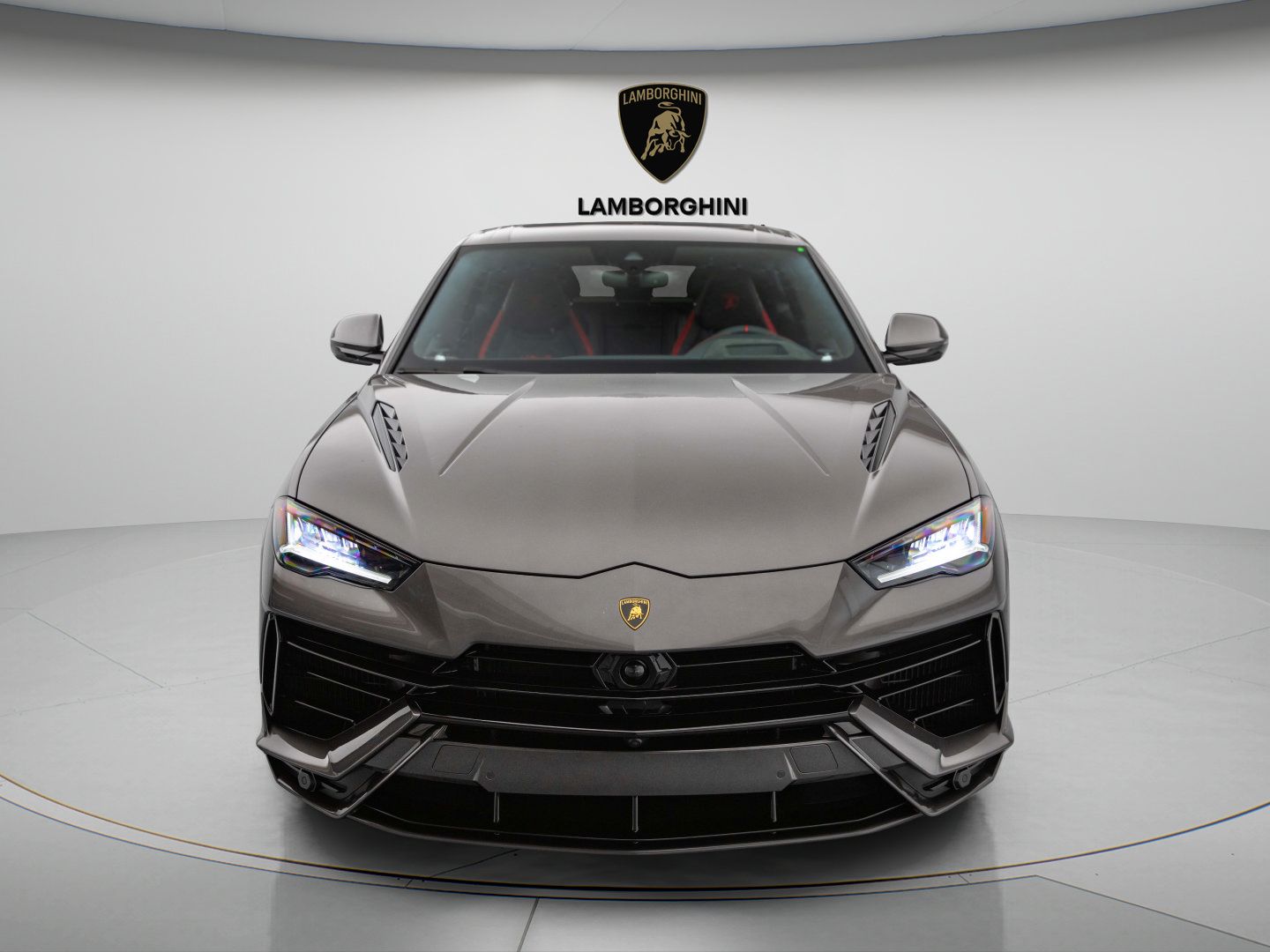 Used 2024 Lamborghini Urus S AWD/4WD image 2