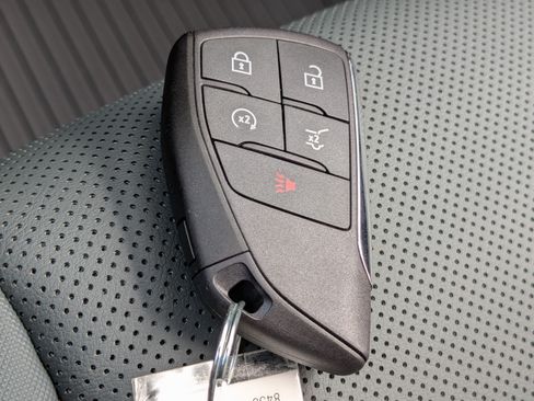 New 2026 GMC Acadia AT4 w/ Luxury Package AWD/4WD image 33
