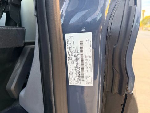 Used 2019 Ford Transit 250 148 High Roof Extended RWD image 25