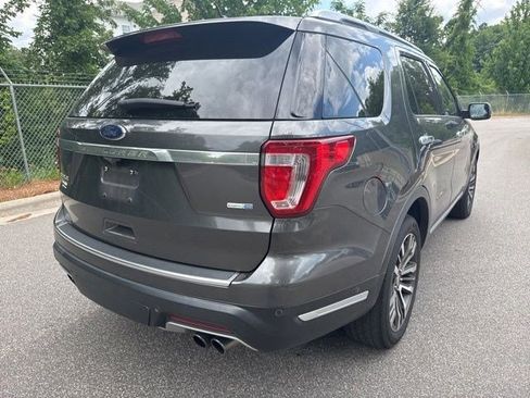 Used 2018 Ford Explorer Platinum AWD/4WD image 5