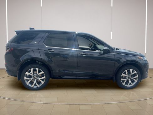 New 2026 Land Rover Discovery Sport Landmark AWD/4WD image 8