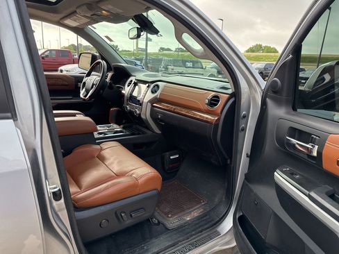 Used 2021 Toyota Tundra 1794 Edition image 14