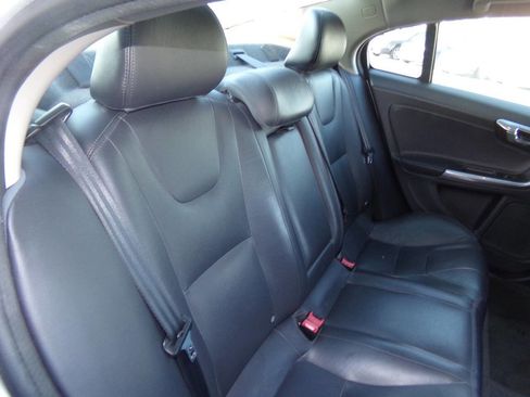 Used 2016 Volvo S60 T5 Premier image 22