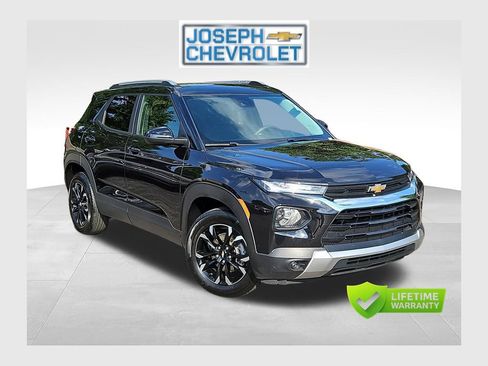 Used 2023 Chevrolet TrailBlazer LT w/ Convenience Package AWD/4WD image 1