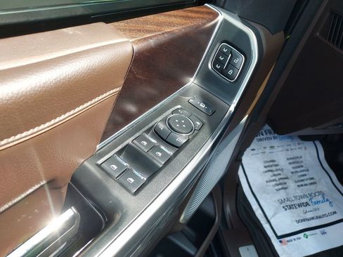 Used 2023 Ford F250 King Ranch AWD/4WD image 11