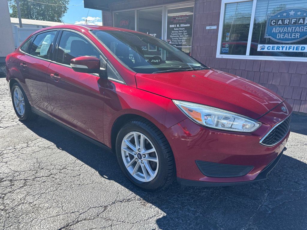 Used 2016 Ford Focus SE w/ SE Cold Weather Package FWD image 1