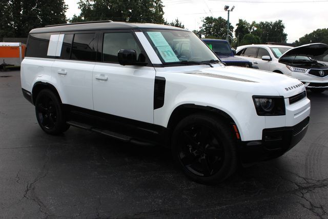 Used 2026 Land Rover Defender 130 V8 AWD/4WD image 6