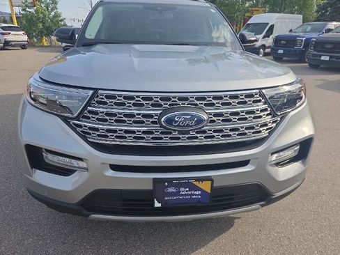 Certified 2023 Ford Explorer Limited AWD/4WD image 4