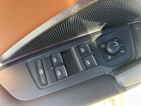 New 2026 Volkswagen Tiguan SEL R-Line image 11