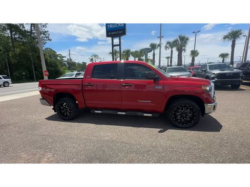 Used 2021 Toyota Tundra SR5 w/ SR5 Leather Package RWD image 9