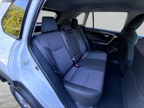 Certified 2025 Toyota RAV4 XLE AWD/4WD image 20
