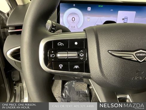 Used 2026 Genesis GV70 2.5T image 38