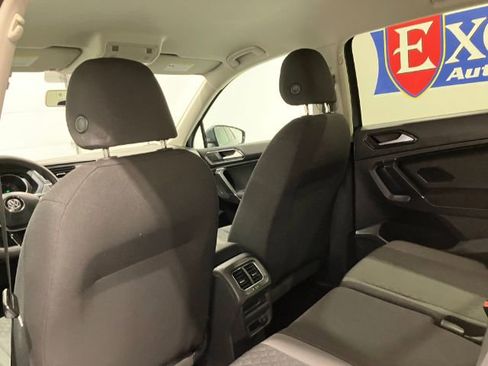 Used 2018 Volkswagen Tiguan S FWD image 32