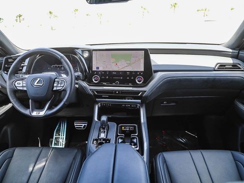 Used 2025 Lexus TX 500h AWD w/ Technology Package image 12