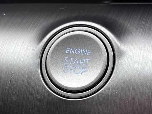 Used 2024 Hyundai Kona SE image 27