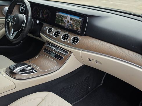 Used 2019 Mercedes-Benz E 300 w/ Premium 1 Package image 33