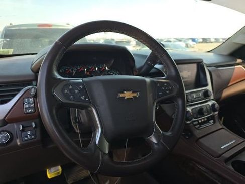 Used 2017 Chevrolet Suburban Premier image 6