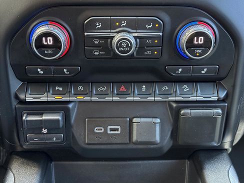 Used 2020 Chevrolet Silverado 1500 LT Trail Boss AWD/4WD image 23