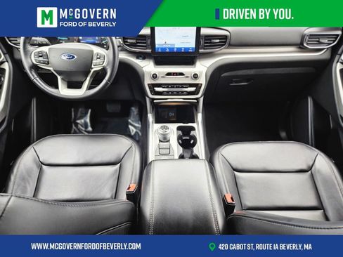 Used 2022 Ford Explorer XLT w/ Equipment Group 202A AWD/4WD image 11