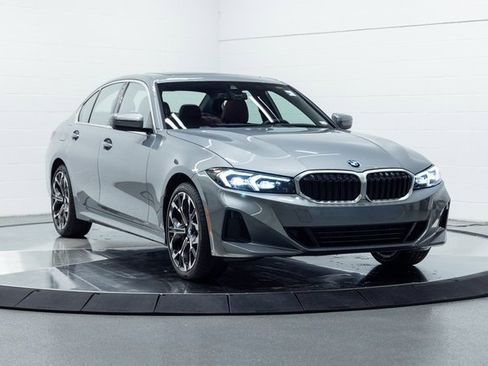 Certified 2025 BMW 330i xDrive Sedan w/ Premium Package image 4