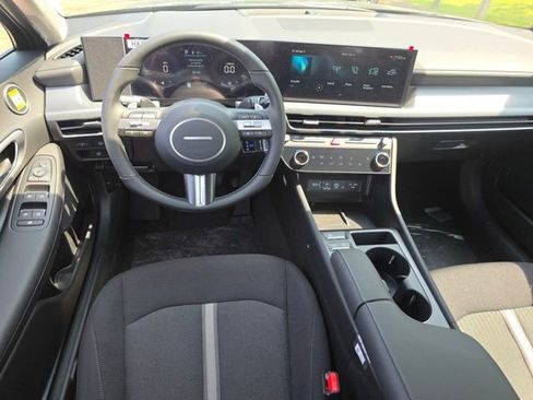 Certified 2025 Hyundai Sonata SEL image 3