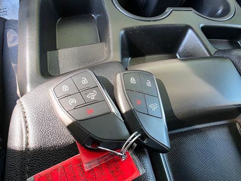 Used 2024 Chevrolet Silverado 2500 LT image 23