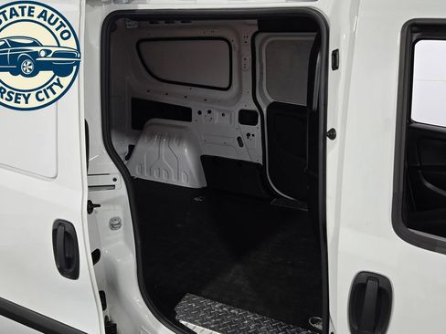 Used 2022 RAM ProMaster City Tradesman FWD image 27