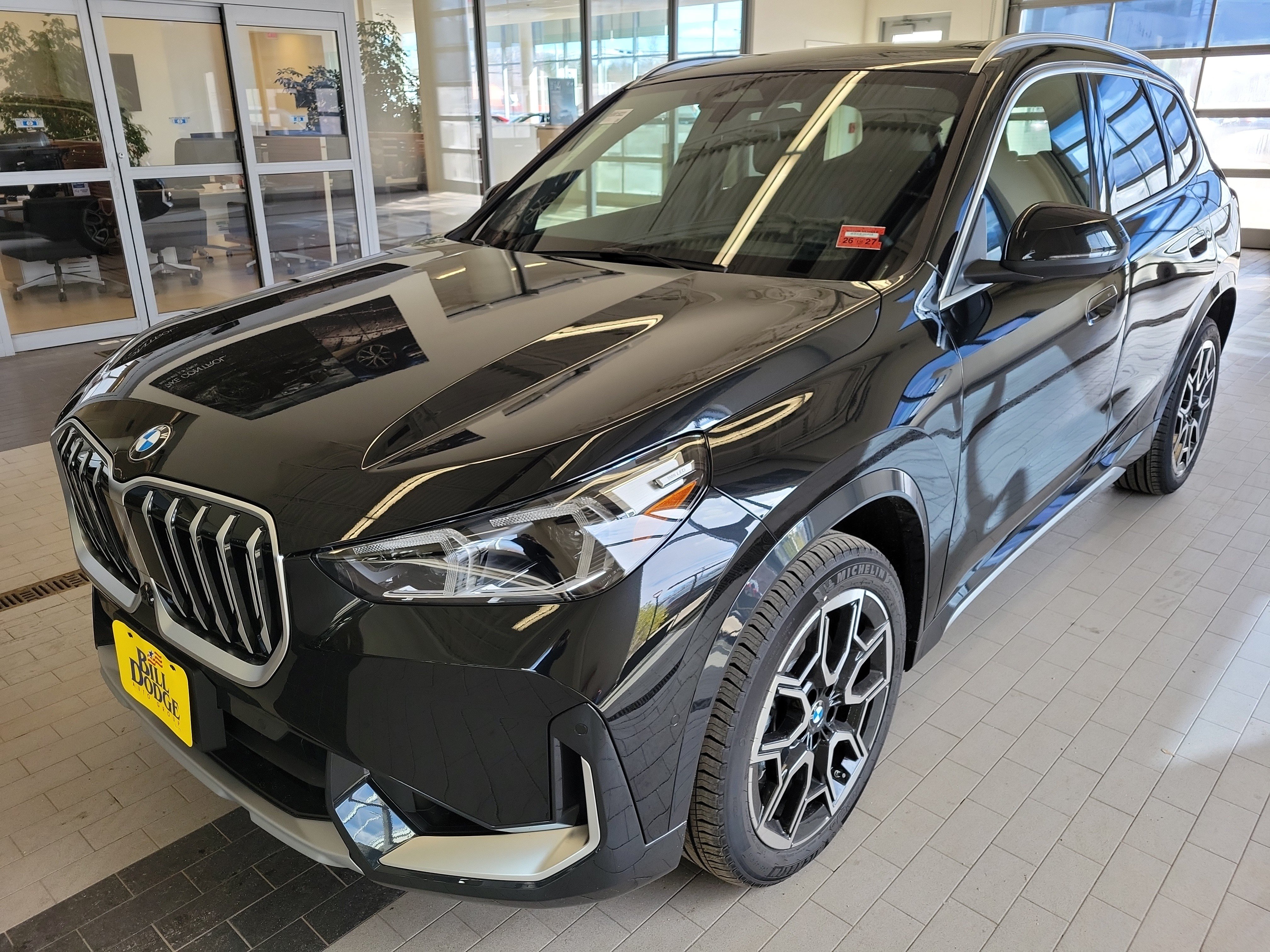 Used 2026 BMW X1 xDrive28i w/ Technology Package AWD/4WD image 1
