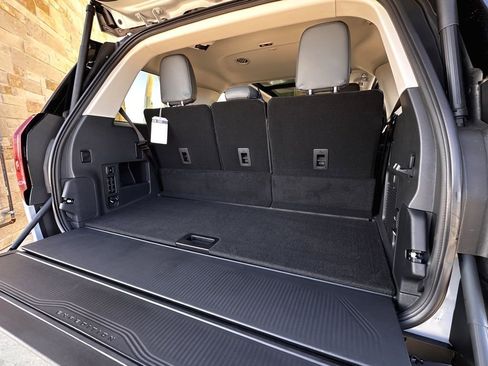 New 2026 Ford Expedition Active image 34