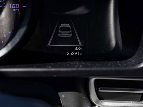 Used 2023 Hyundai Elantra SEL w/ Cargo Package FWD image 17