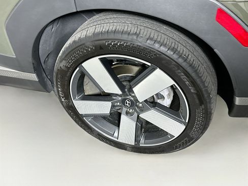 Used 2024 Hyundai Santa Fe Limited image 11