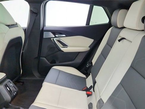 Used 2025 BMW X2 xDrive28i w/ Premium Package image 29