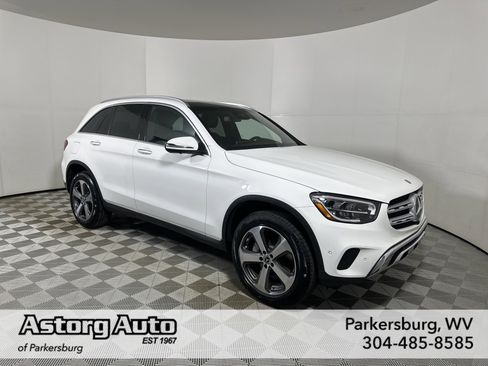 Used 2022 Mercedes-Benz GLC 300 4MATIC image 1