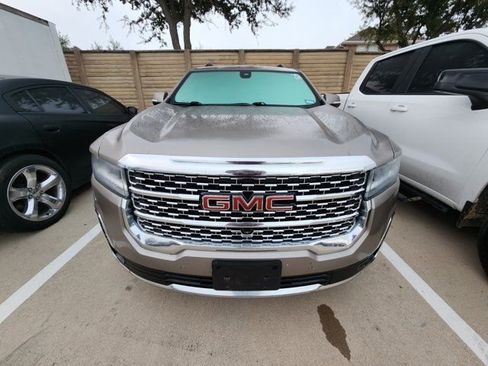 Used 2023 GMC Acadia Denali w/ Denali Ultimate Package image 2