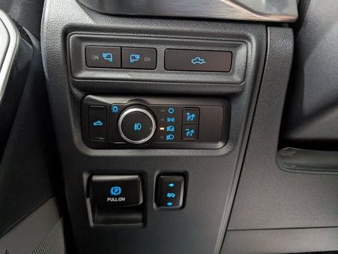 Used 2021 Ford F150 Lariat w/ Equipment Group 502A High AWD/4WD image 22