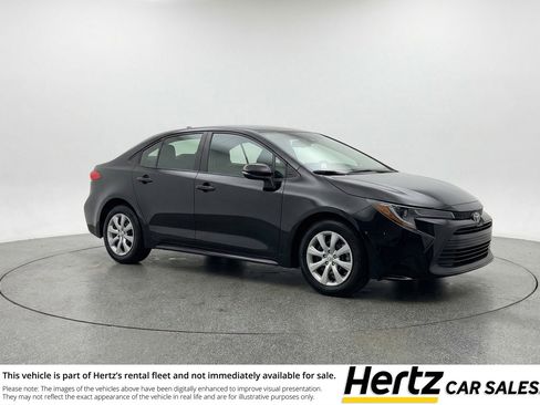 Used 2025 Toyota Corolla LE FWD image 1