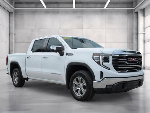 Used 2024 GMC Sierra 1500 SLT AWD/4WD image 1