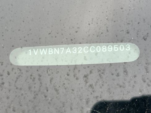 Used 2012 Volkswagen Passat TDI SE image 2