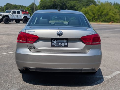 Used 2014 Volkswagen Passat 1.8T Wolfsburg Edition FWD image 8