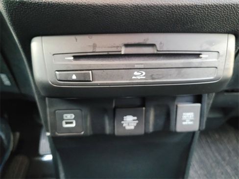 Used 2024 Honda Odyssey Touring image 25