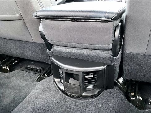 Certified 2026 RAM 2500 Big Horn AWD/4WD image 20