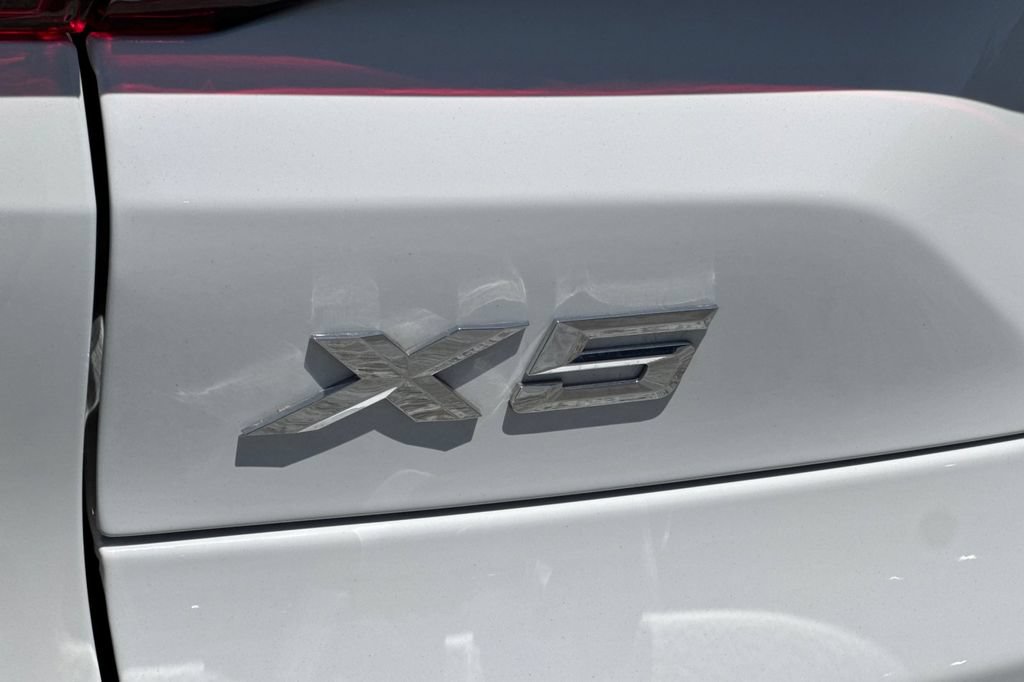 Used 2023 BMW X5 sDrive40i w/ M Sport Package RWD image 27