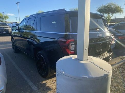 Used 2024 Ford Expedition Max Limited image 2