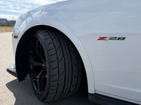Used 2014 Chevrolet Camaro Z/28 image 2