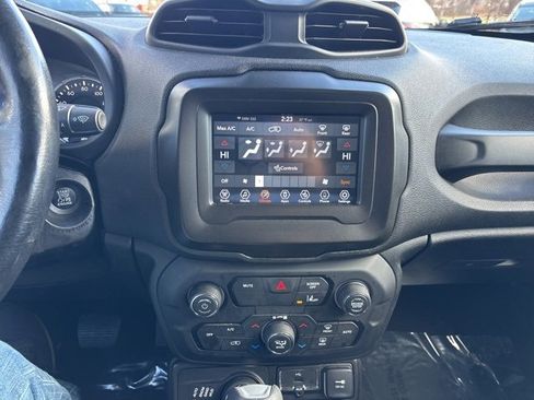 Used 2021 Jeep Renegade Latitude w/ Convenience Group image 21