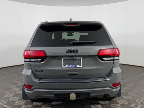 Used 2020 Jeep Grand Cherokee Altitude AWD/4WD image 7